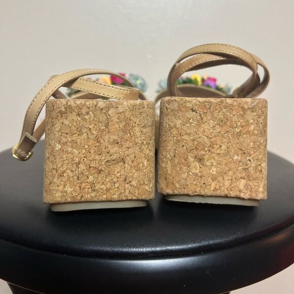 CLEARANCE! Tan Nine West Cork Floral Platform Sandals Size 6.5 EUC - Picture 4 of 7